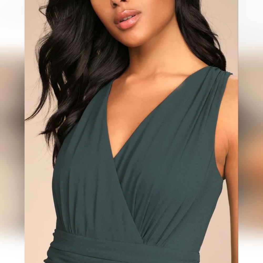 Lulus NWT Thoughts of Hue Emerald Green Surplice Maxi Dress Size L - Picture 2 of 8